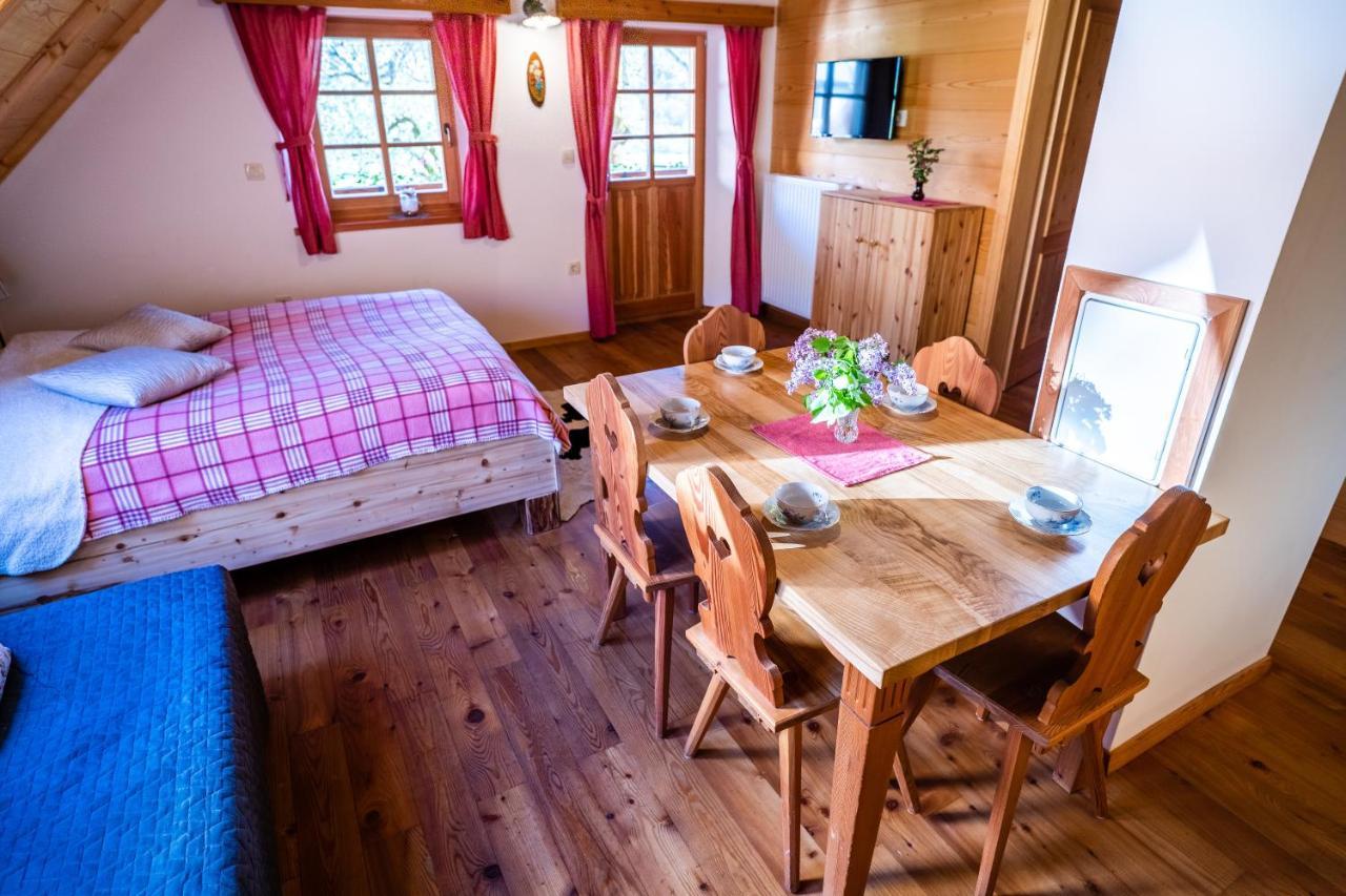 Tourist Farm Senkova Domacija Villa ซกอร์นเย เยแซร์สโก ภายนอก รูปภาพ