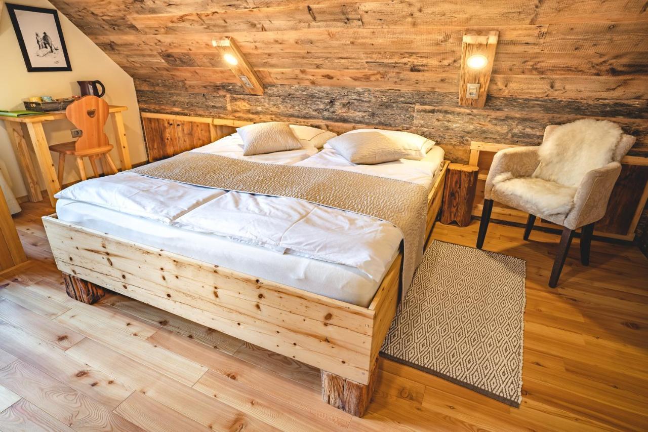 Tourist Farm Senkova Domacija Villa ซกอร์นเย เยแซร์สโก ภายนอก รูปภาพ