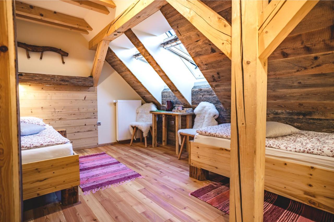 Tourist Farm Senkova Domacija Villa ซกอร์นเย เยแซร์สโก ภายนอก รูปภาพ