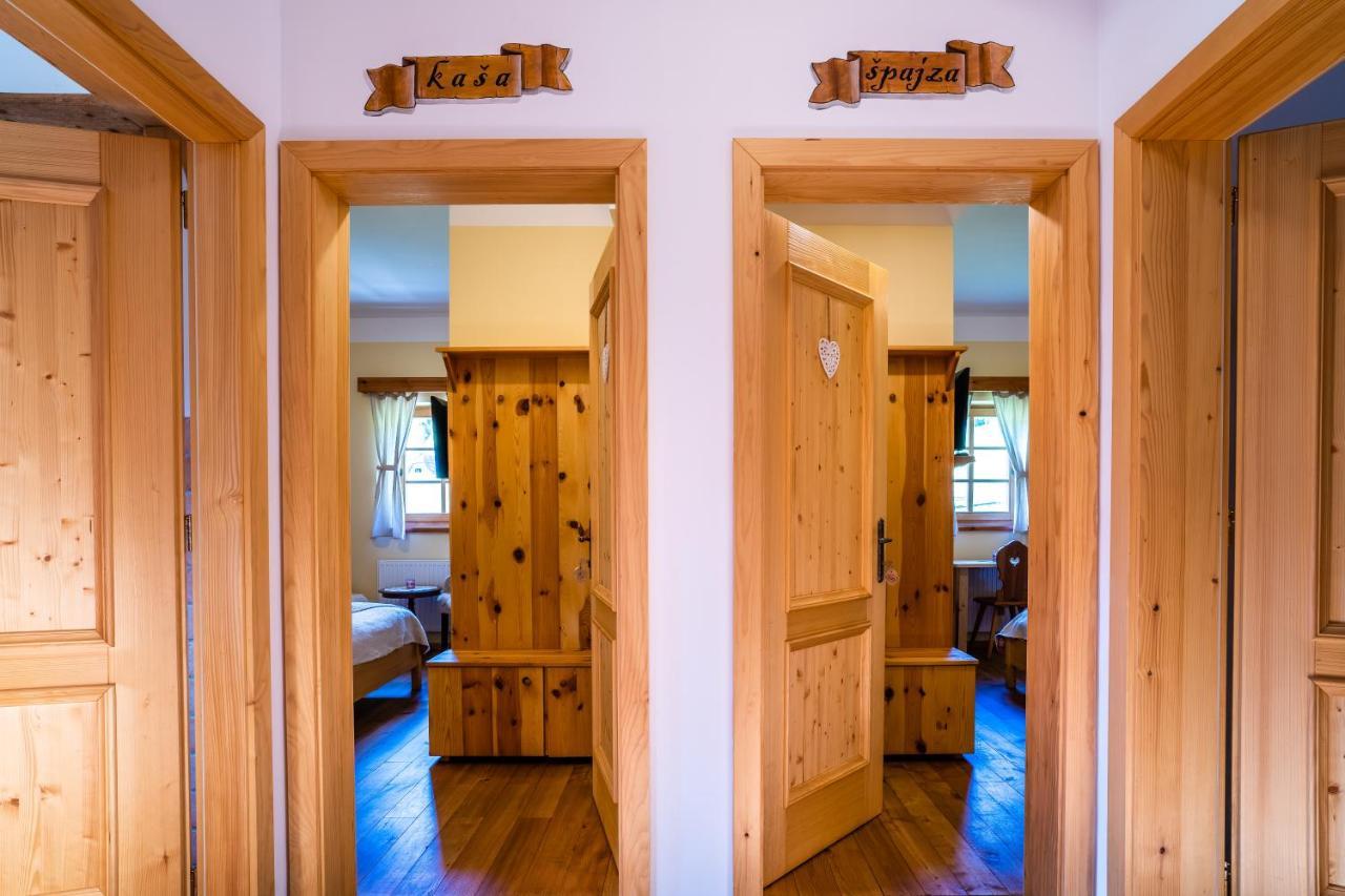 Tourist Farm Senkova Domacija Villa ซกอร์นเย เยแซร์สโก ภายนอก รูปภาพ